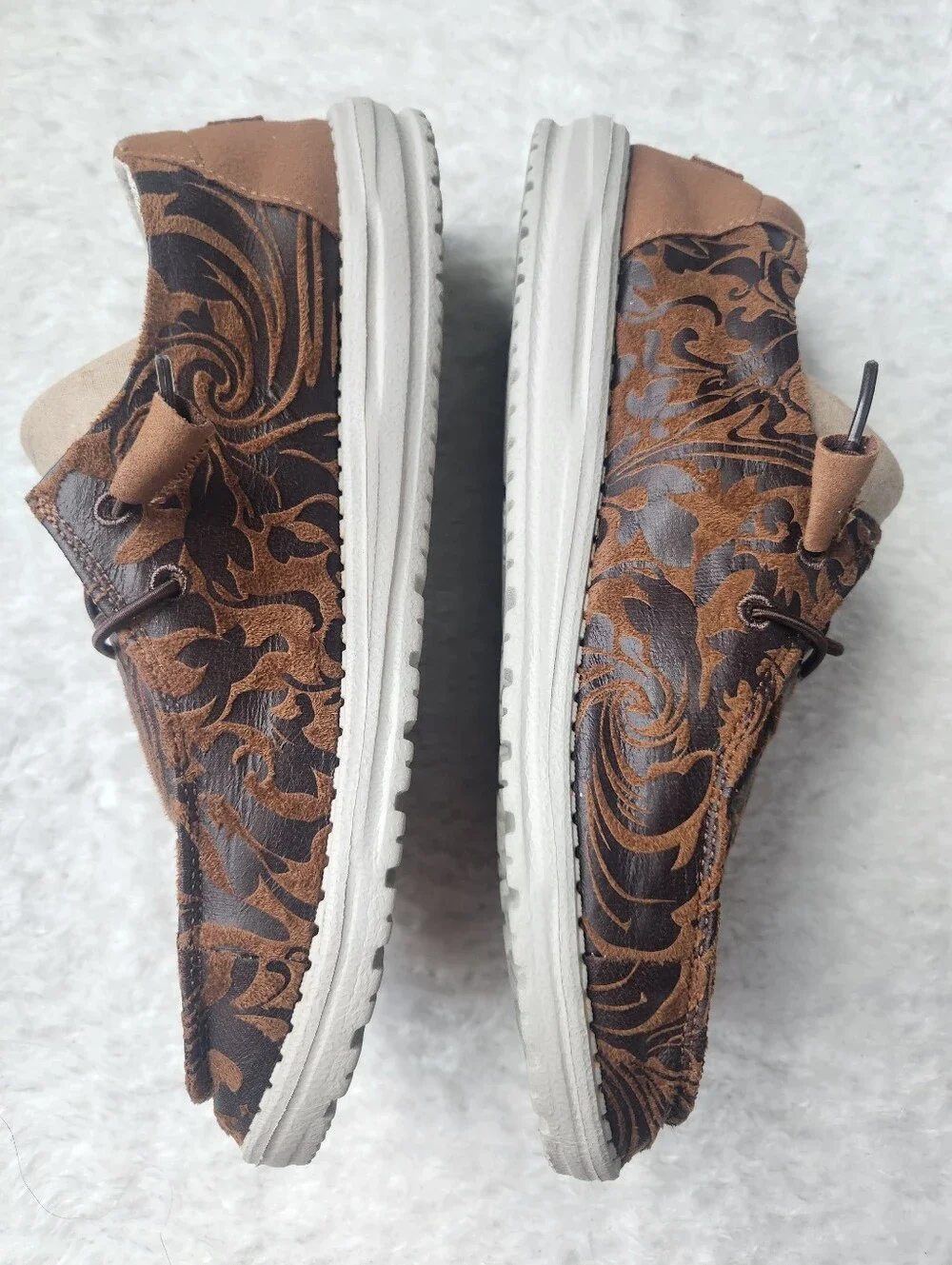Hey Dude Womens Ranch Saddle Wendy Shoes - Picture 8 of 13